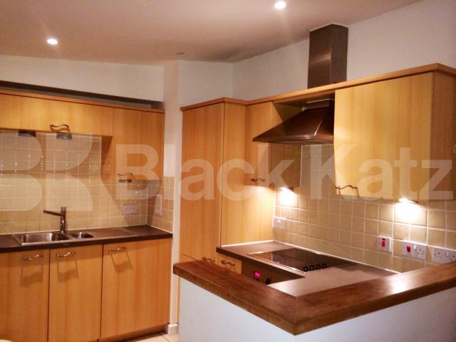 			2 Bedroom, 1 bath, 1 reception Apartment			 The Polygon, Clapham Common